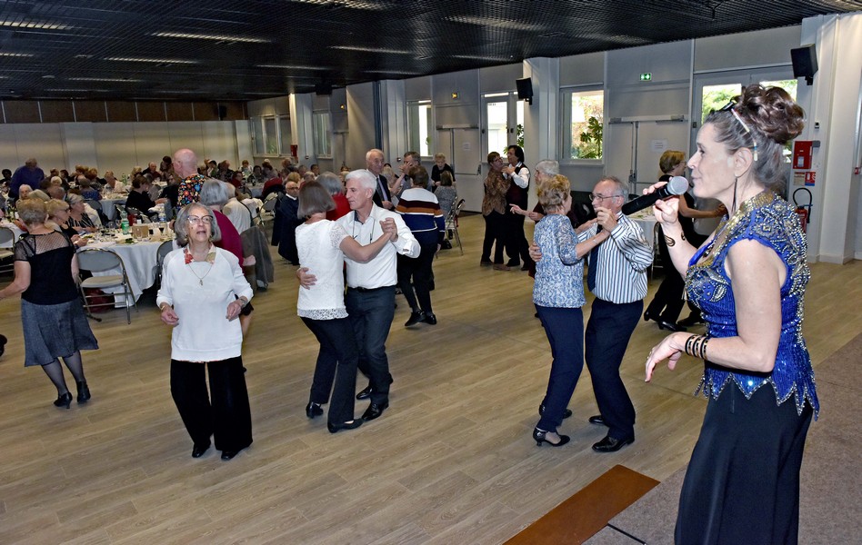 Galerie Photos de CharentonLePont